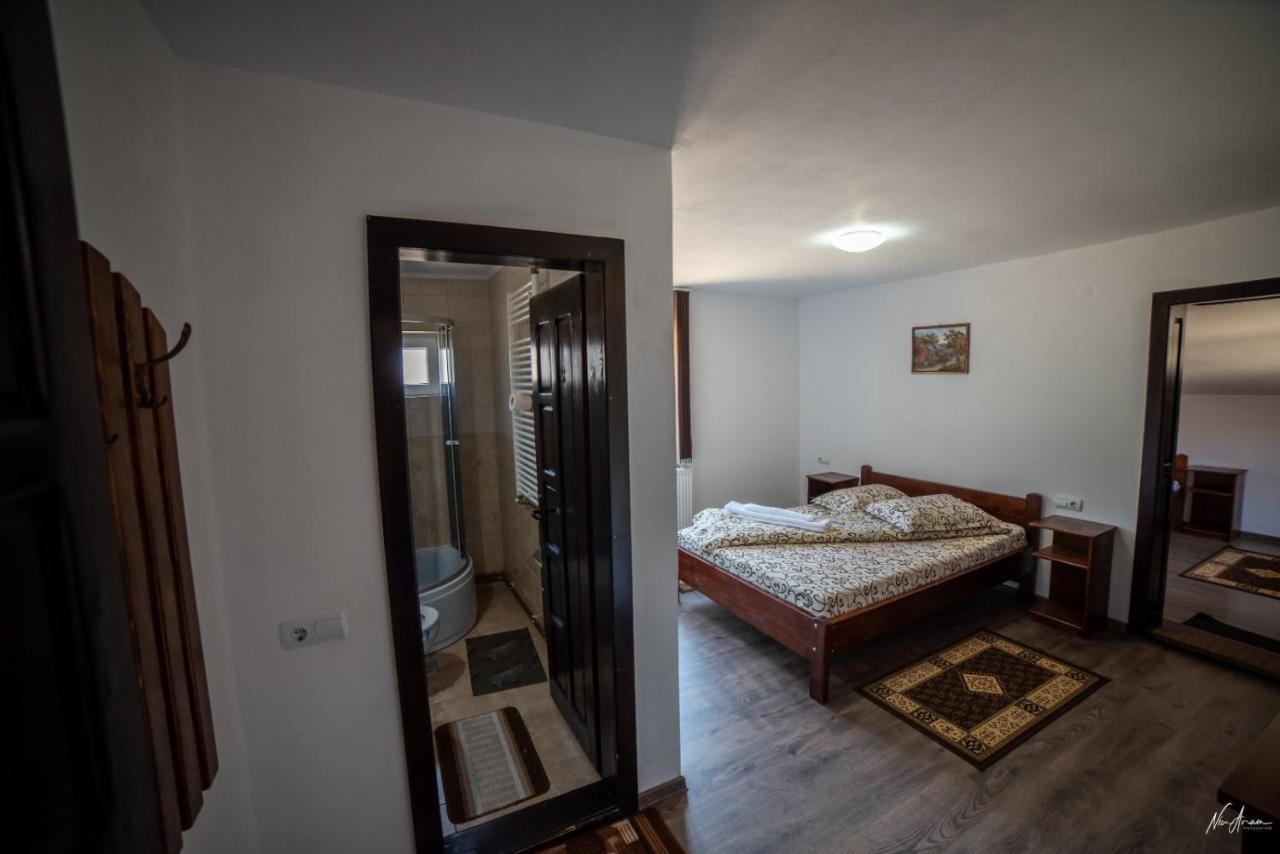 Cabana Georgiana Arieşeni エクステリア 写真